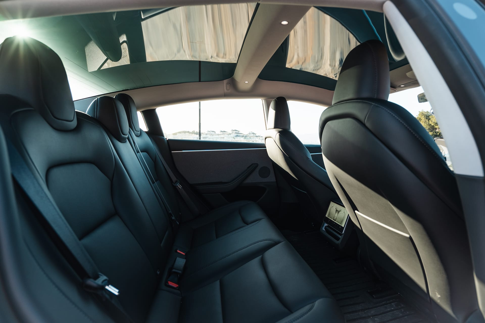 Tesla techo panorámico